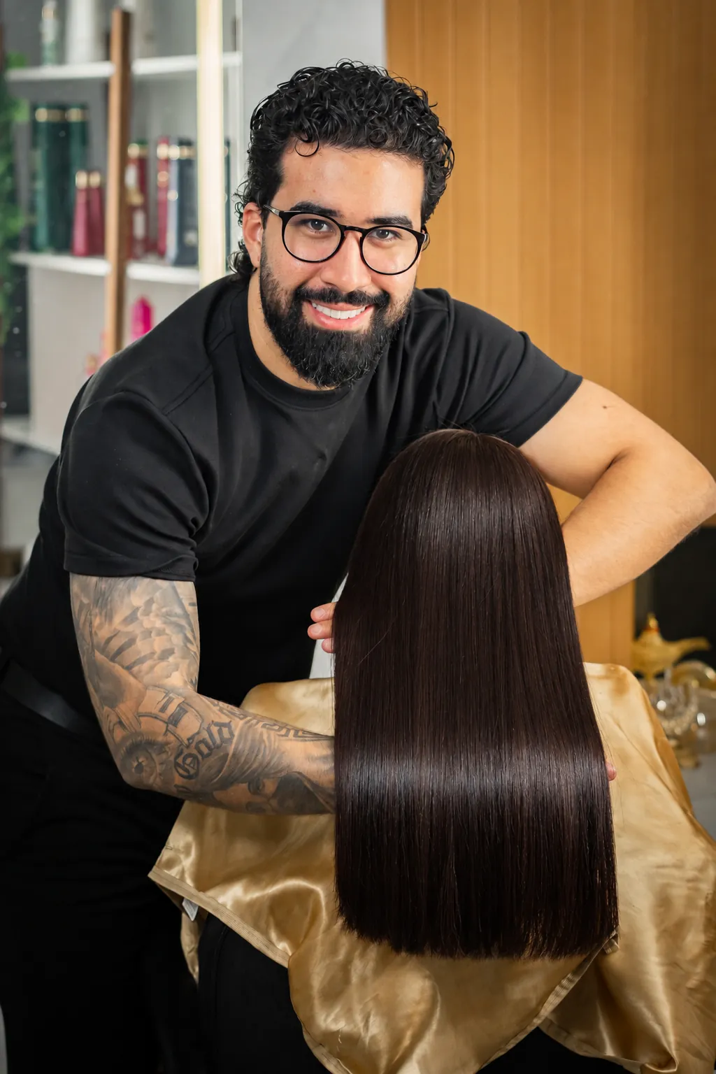 Matheus Lucena enseignant le lissage à la kératine sans formaldéhyde